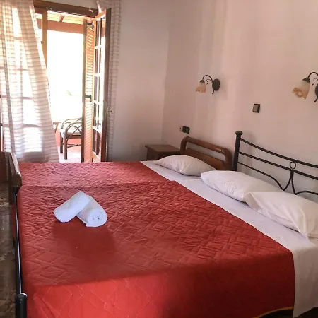 Regina Nina בית הארחה Vasilátika